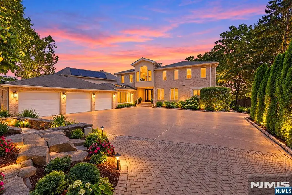 3 Bridle Way, Fort Lee, NJ 07024 - #1