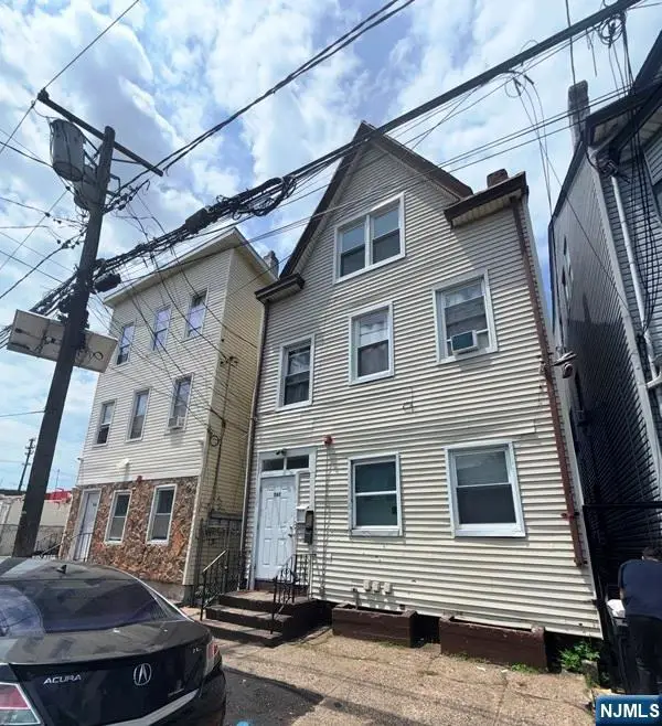 562 Summer Street, Paterson, NJ 07501