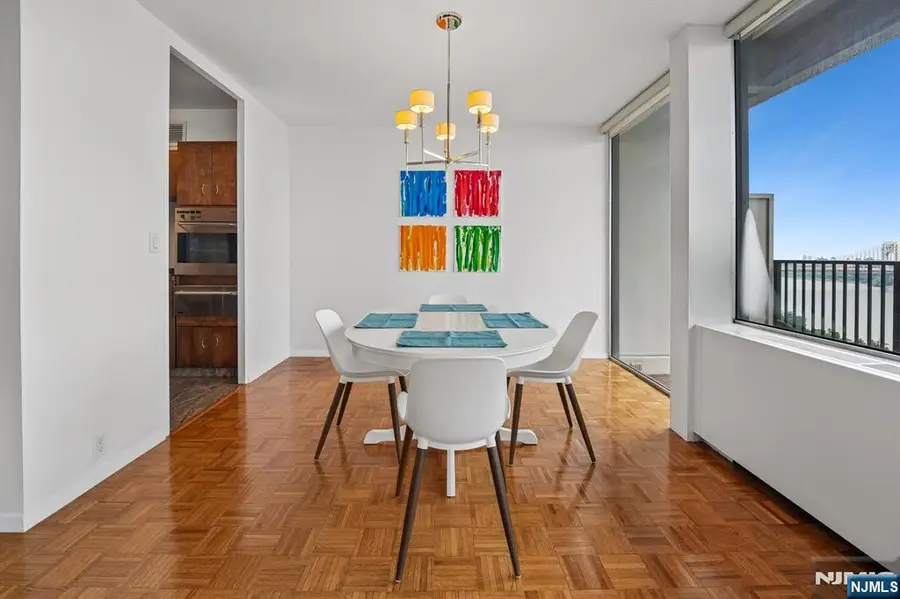 3 Horizon Road 1422, Fort Lee, NJ 07024 - #3