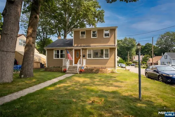 1 Oak Lane, Ringwood, NJ 07456