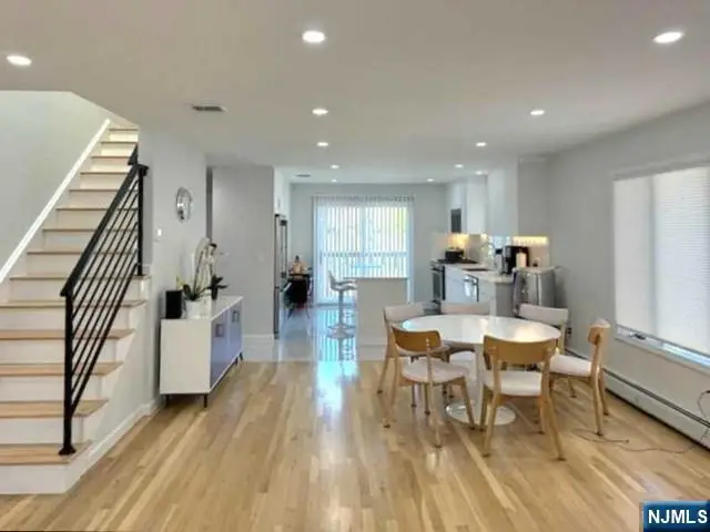 18 Short Street B, Fort Lee, NJ 07024 - #3