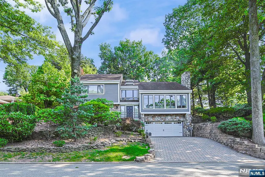 570 Grandview Terrace, Leonia, NJ 07605 - #1