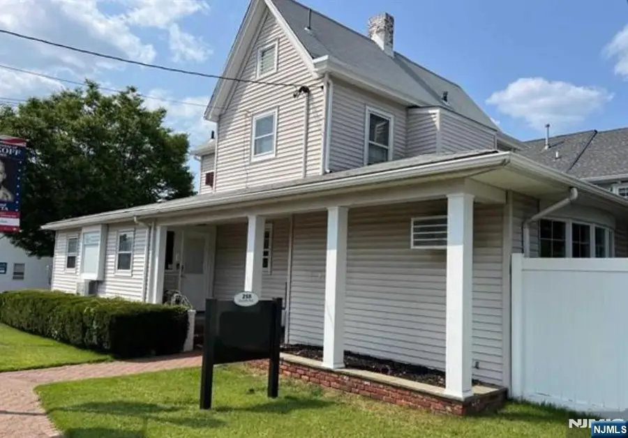 258 Everett Avenue, Wyckoff, NJ 07481 - #2