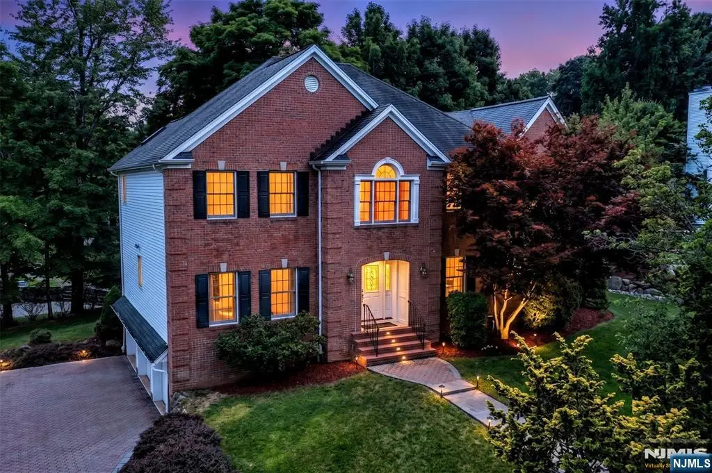 2 Concord Court, Mahwah, NJ 07430 - #1
