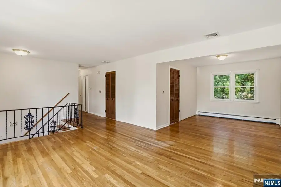 11 Ray Avenue, Leonia, NJ 07605 - #3