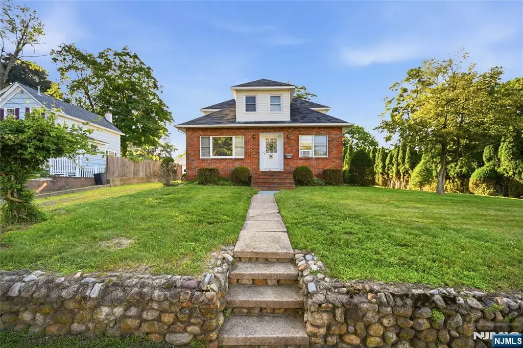 309 Erie Avenue, Midland Park, NJ 07432 - #1