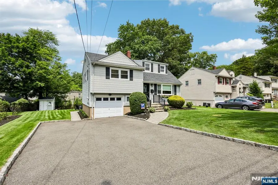 26 Westland Road, Verona, NJ 07044 - #2