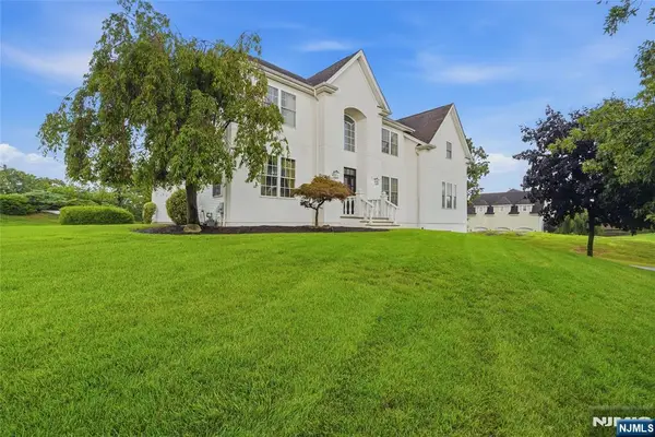 78 Ridge Road, North Haledon, NJ 07508
