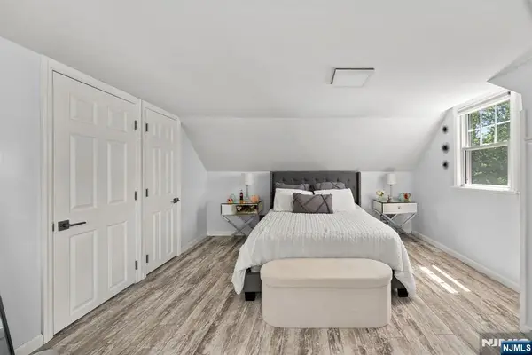 10 Dale Drive, Fairfield, NJ 07004