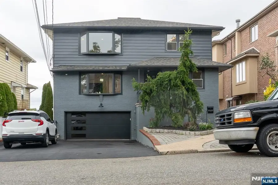 453 8th Street, Palisades Park, NJ 07650 - #2