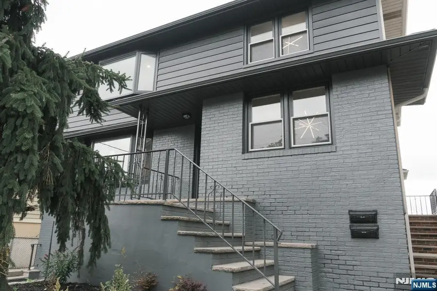 453 8th Street, Palisades Park, NJ 07650 - #3