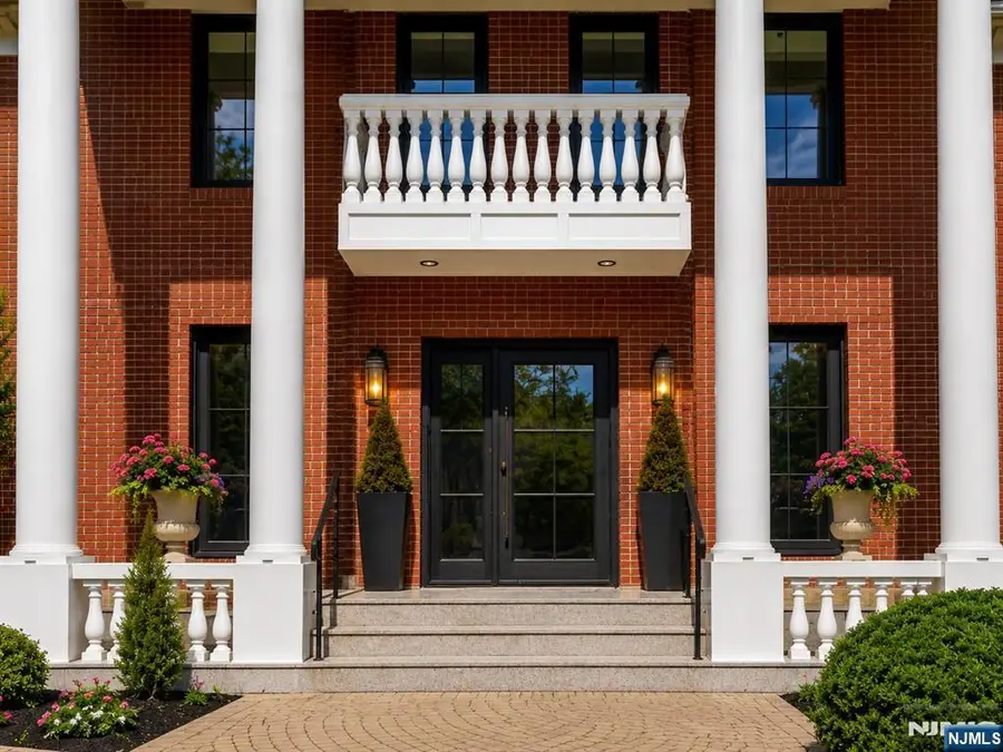 60 Brookside Drive, Upper Saddle River, NJ 07458 - #2