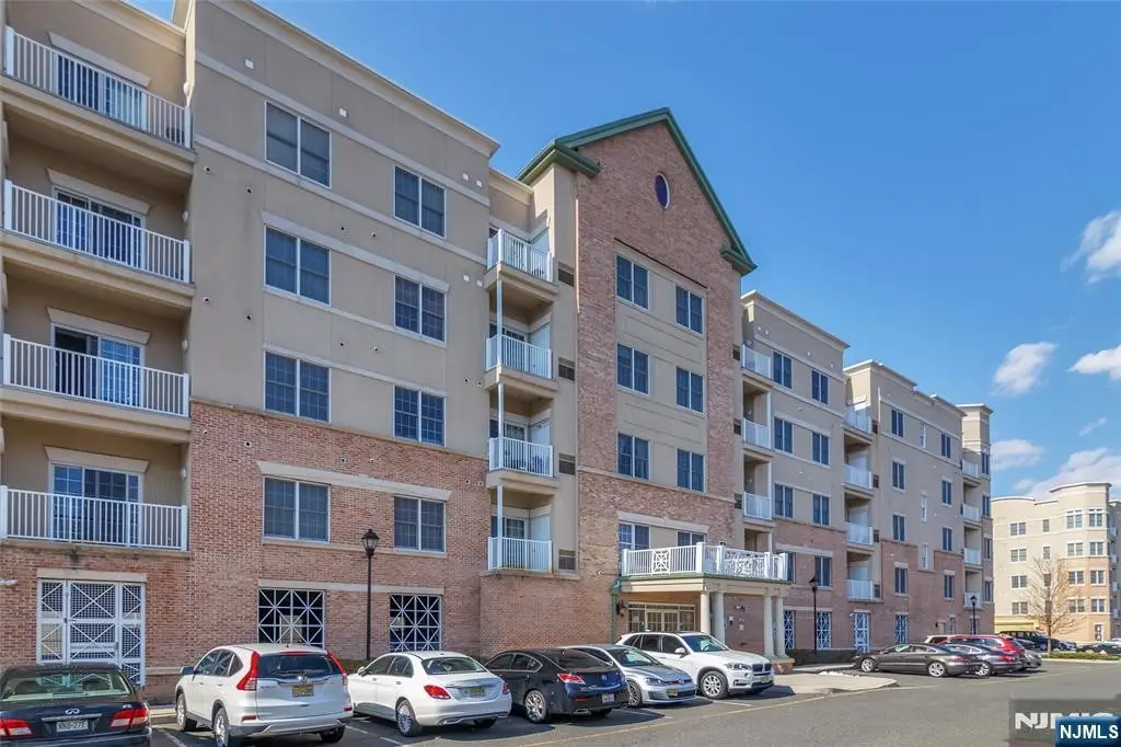 3203 Windsor Park Court 203, Englewood, NJ 07631 - #1