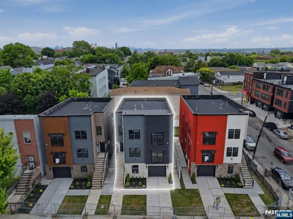 434 10th Street, Newark, NJ 07103 - #1