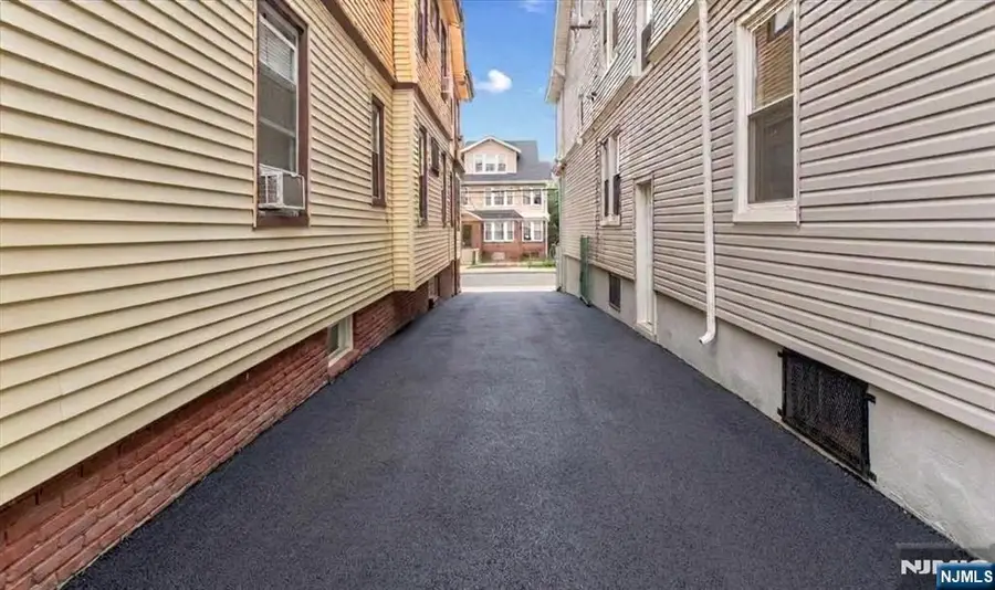 111-113 Huntington Terrace, Newark, NJ 07112 - #3