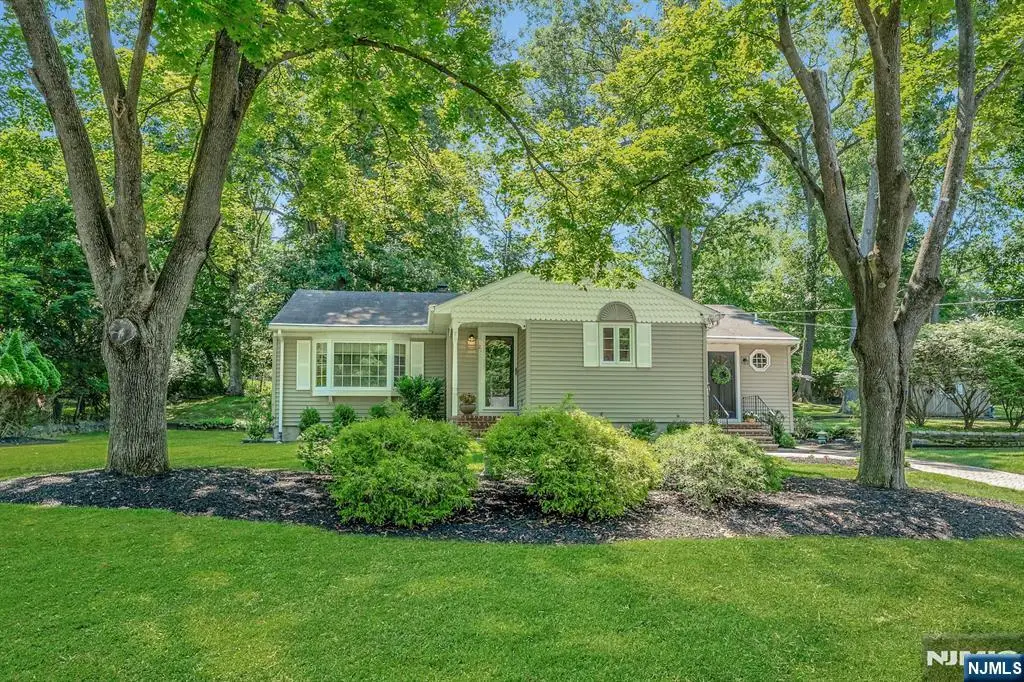 21 Hickory Drive, Oakland, NJ 07436 - #1