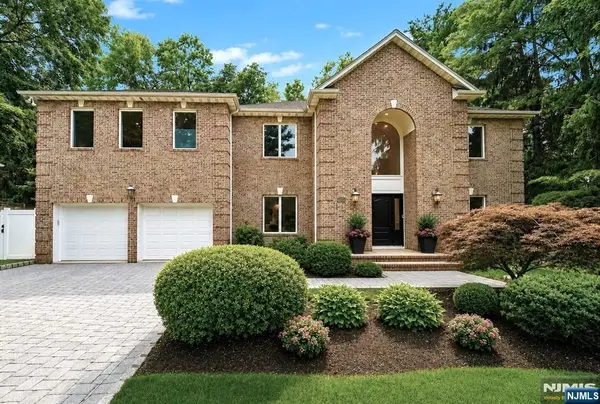 49 Alpine Drive, Closter, NJ 07624