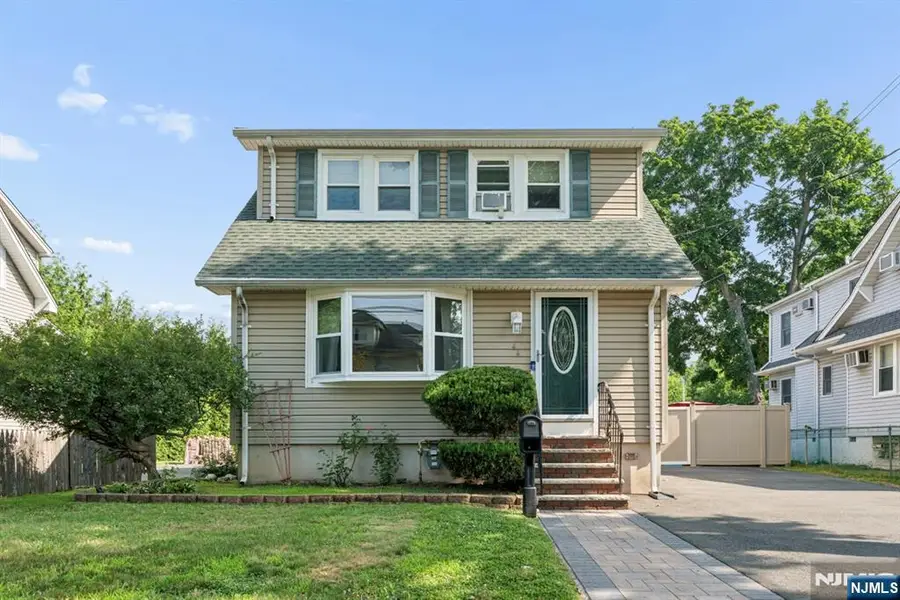 44 E Quackenbush Avenue, Dumont, NJ 07628 - #2