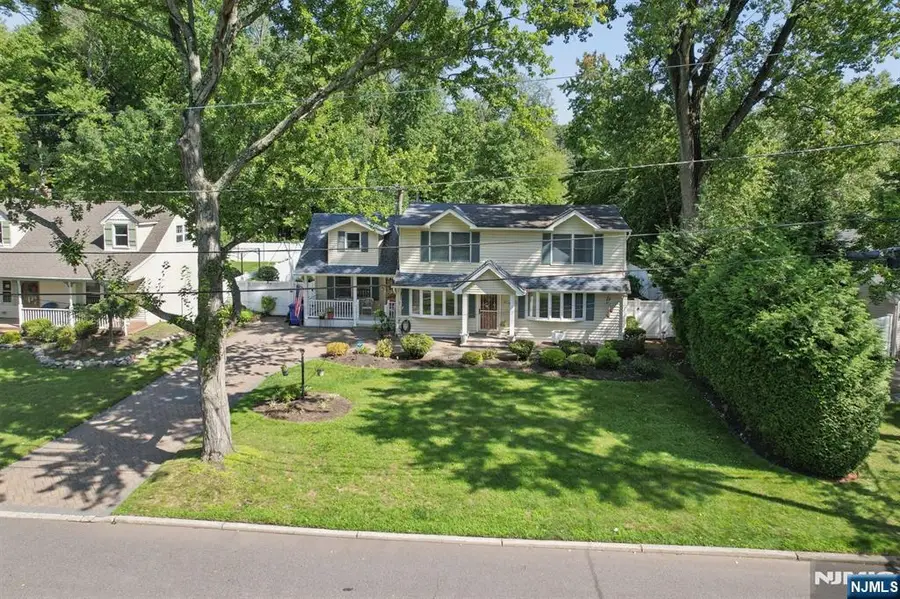 95 Knollwood Drive, Paramus, NJ 07652 - #2