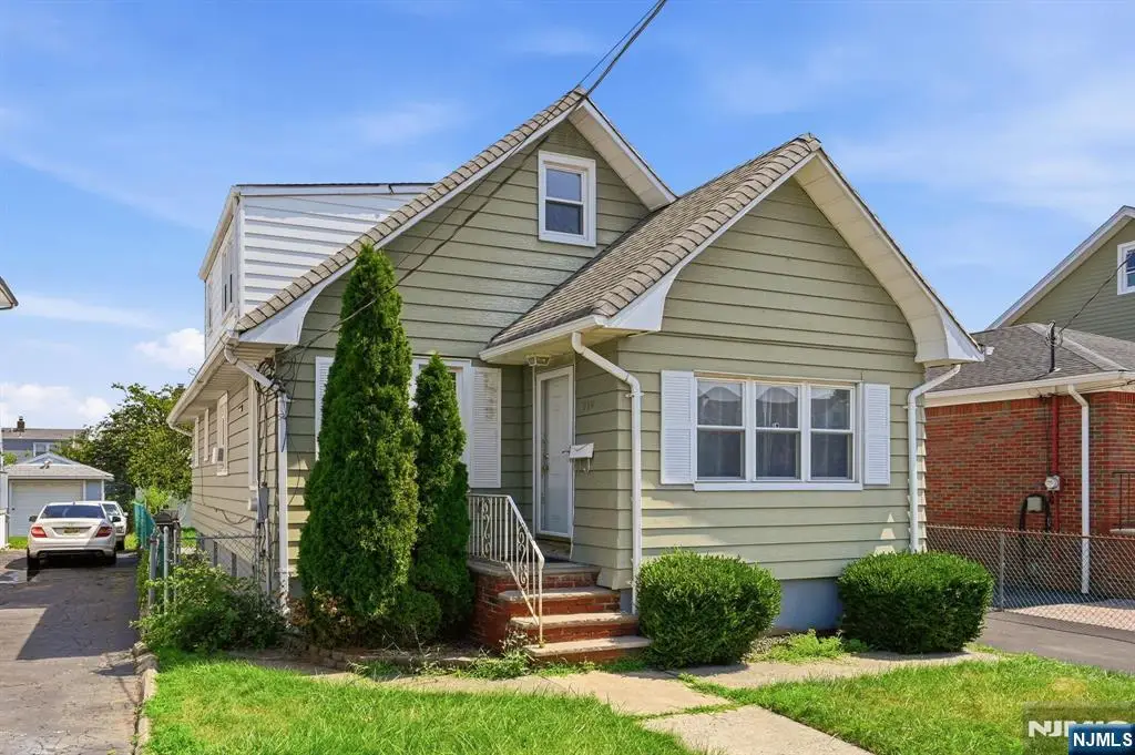 719 Teneyck Avenue, Lyndhurst, NJ 07071 - #1