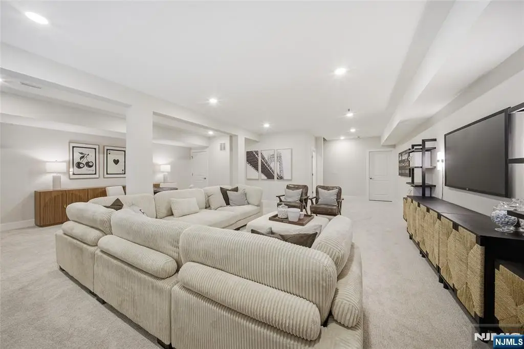 11 Pimlico Place, Oakland, NJ 07436 - #1