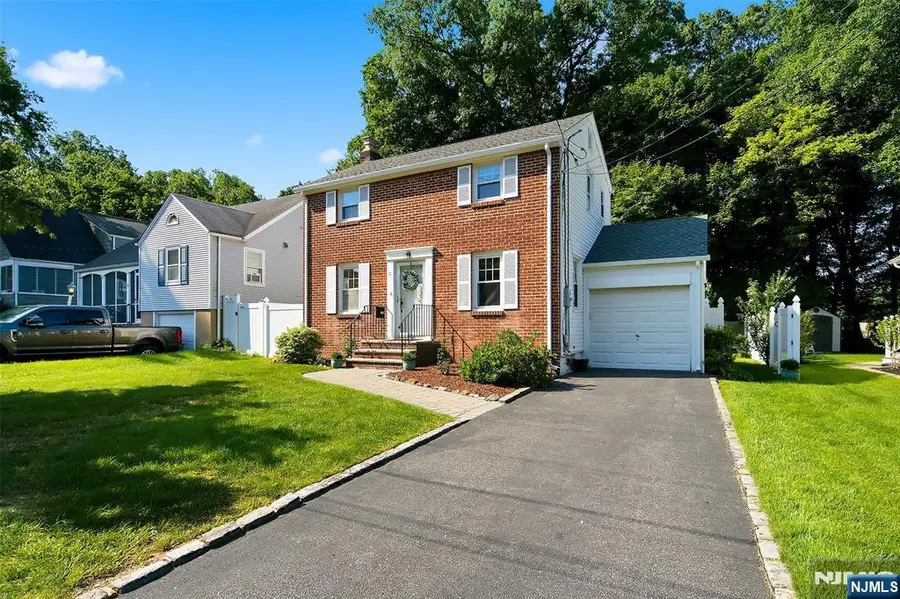 11 Monroe Avenue, Roseland, NJ 07068 - #2