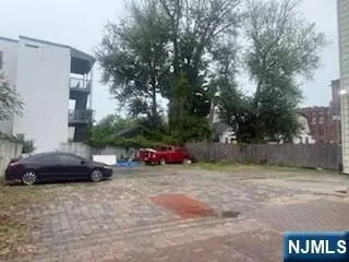 420-424 E 18th Street, Paterson, NJ 07524