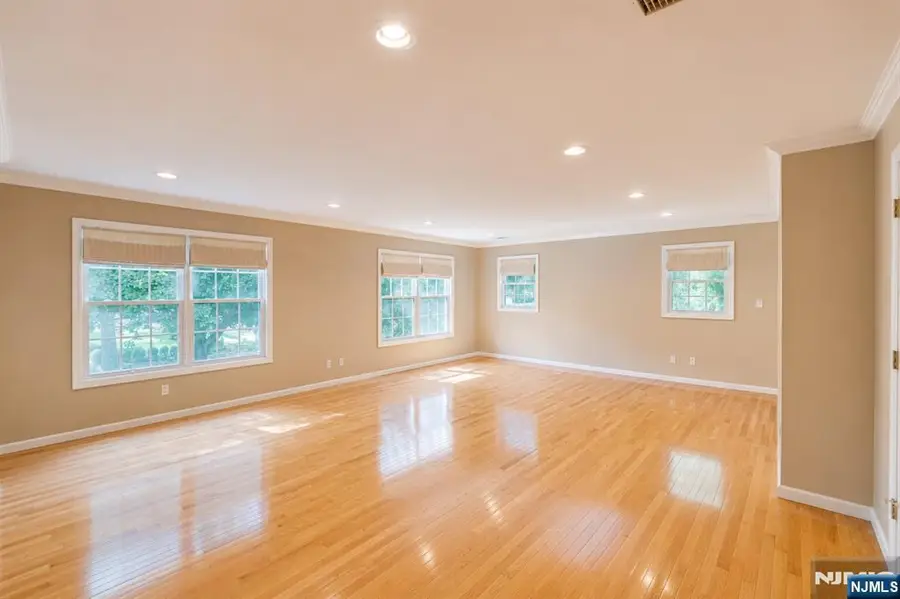 40 Rickland Road, Old Tappan, NJ 07675 - #3