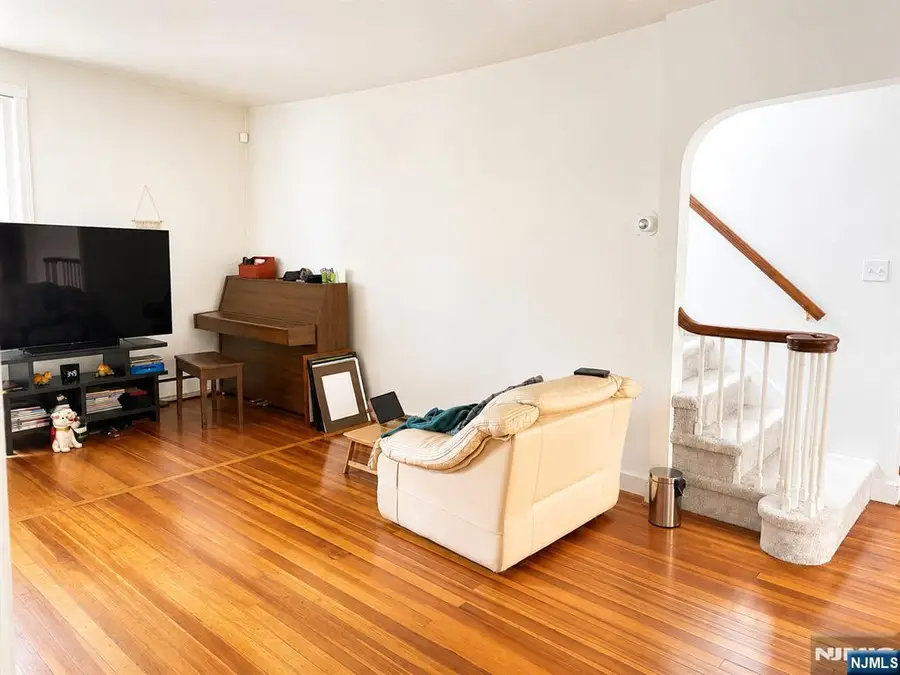 1105 Anderson Avenue, Fort Lee, NJ 07024 - #2