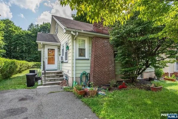 98 Westville Avenue, Caldwell, NJ 07006