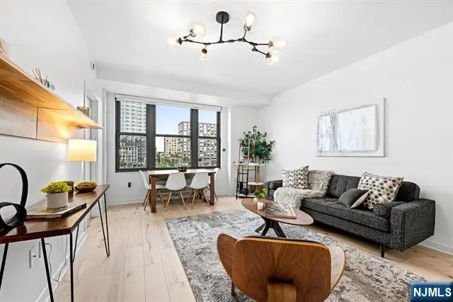 149 Essex Street 5T, Jersey City, NJ 07302 - #1