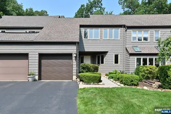 5 Indian Field Court, Mahwah, NJ 07430