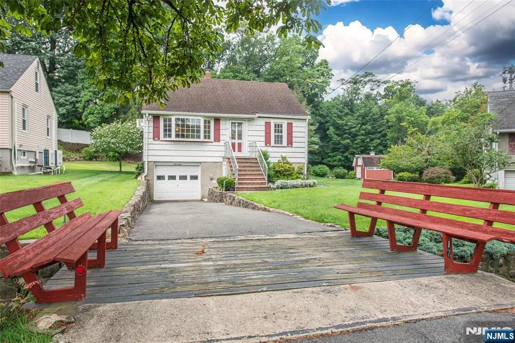 17 South Drive, Woodland Park, NJ 07424 - #1