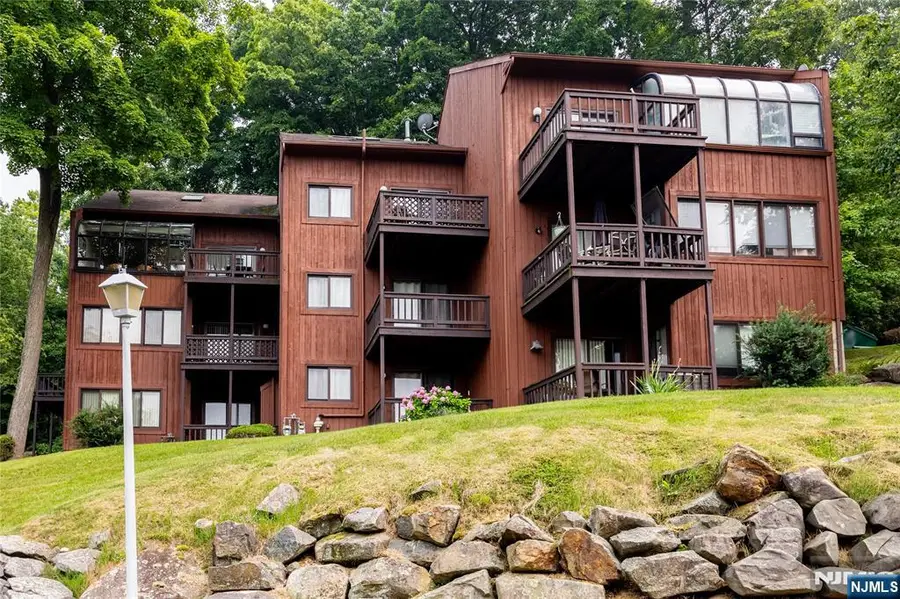 3 Telluride Court 3, Vernon, NJ 07462 - #2