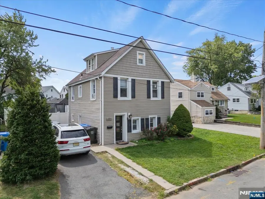 199 Grove Avenue, Woodbridge, NJ 07095 - #2