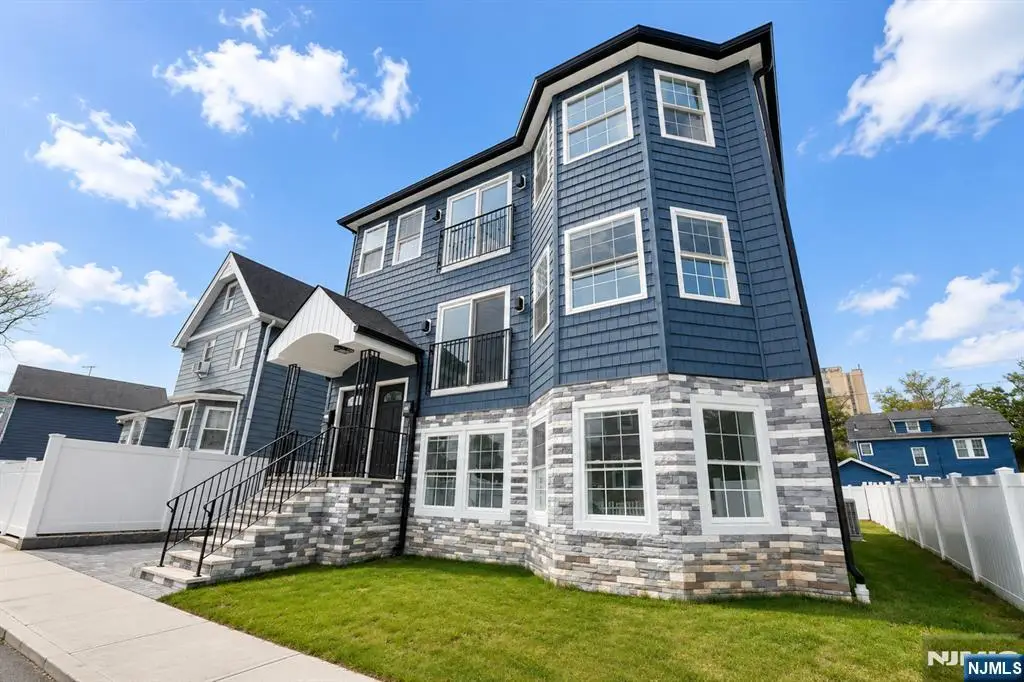 131 Lindsley Place, East Orange, NJ 07017 - #1