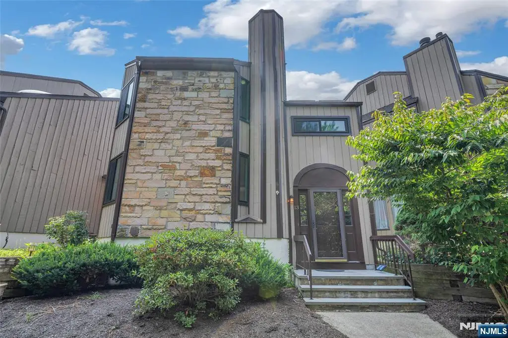 13 Delbarton Court, Washington, NJ 07840 - #1
