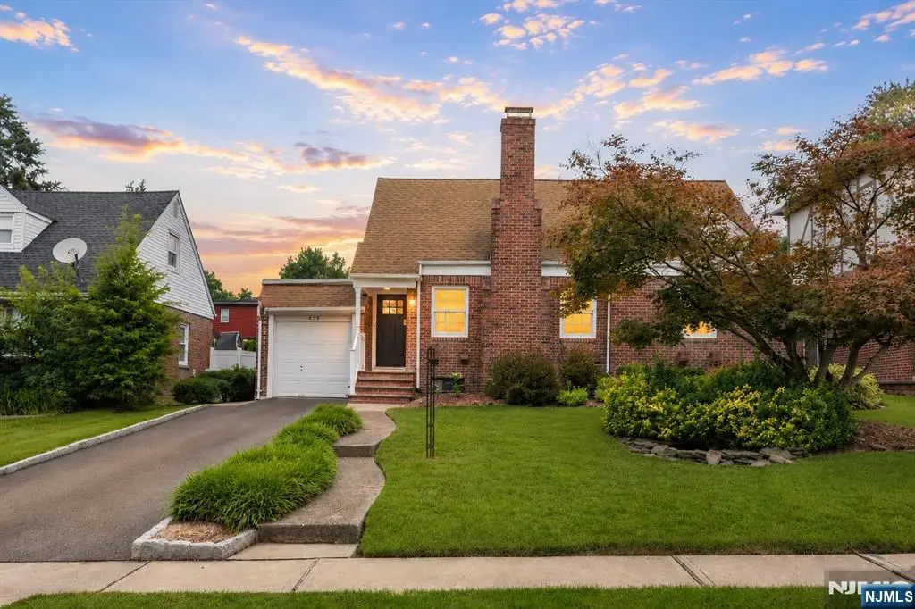 4-29 Summit Avenue, Fair Lawn, NJ 07410 - #1