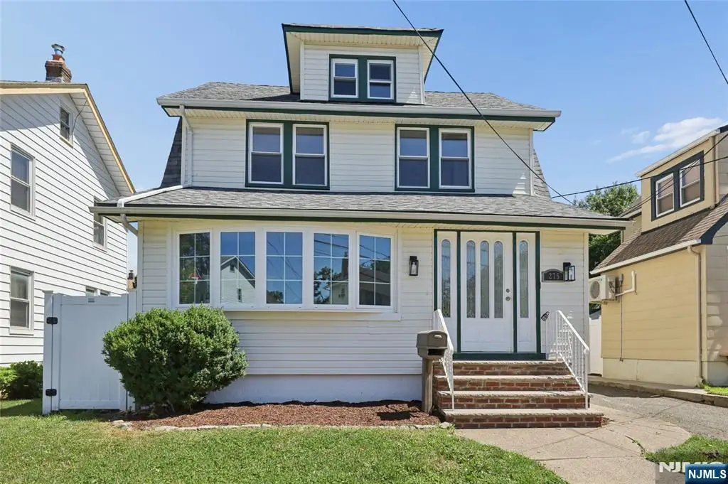 275 Farrant Terrace, Teaneck, NJ 07666 - #1