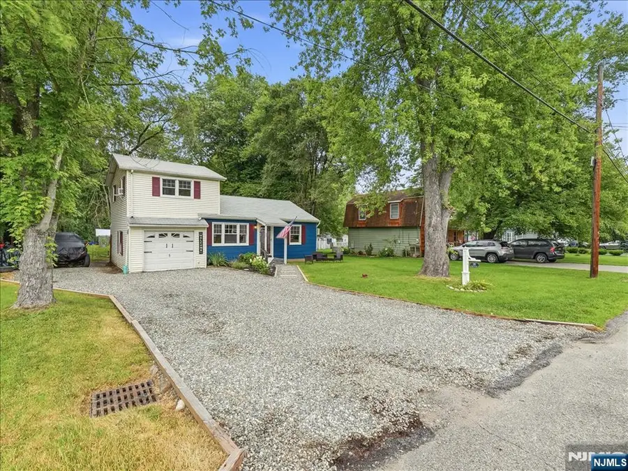35 Edgecumb Road, West Milford, NJ 07480 - #2
