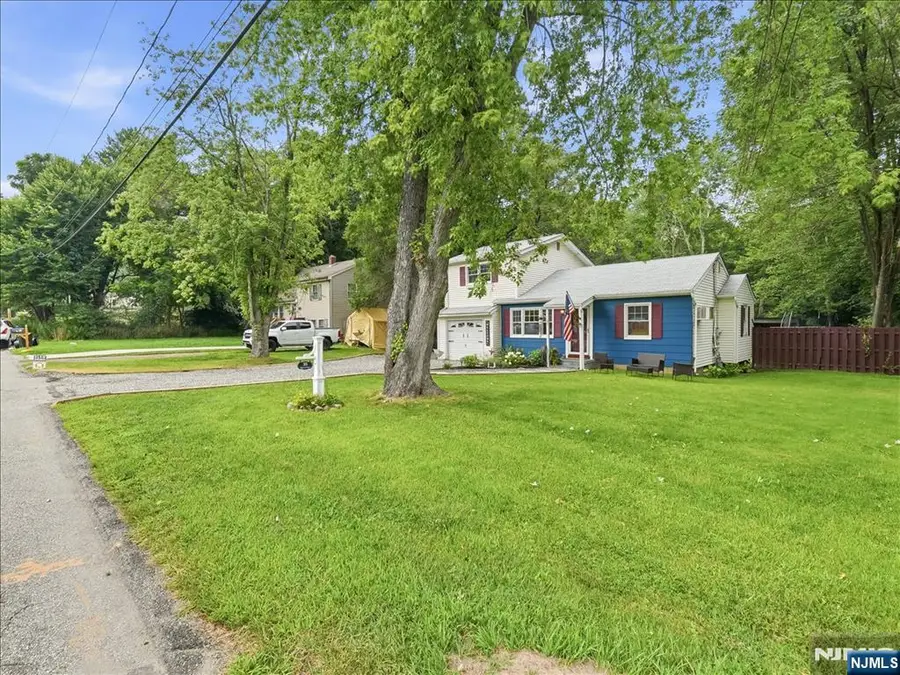 35 Edgecumb Road, West Milford, NJ 07480 - #3