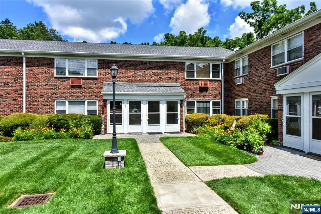 12 Regency Park, Ramsey, NJ 07446 - #1