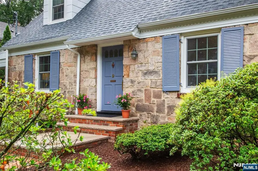 9 Hamilton Terrace, Montclair, NJ 07043 - #3