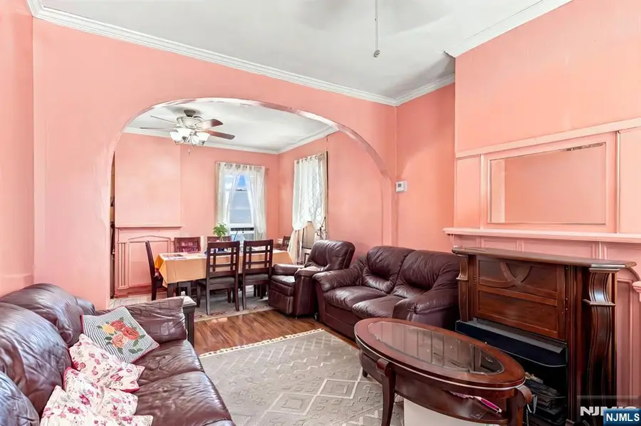186 Culver Avenue, Jersey City, NJ 07305 - #3