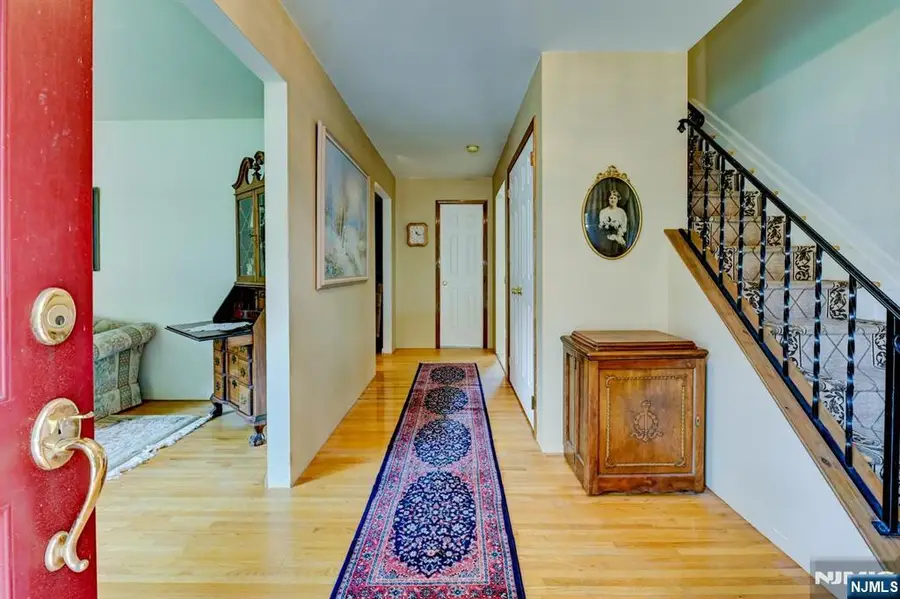 2 Pembroke Court, Oak Ridge, NJ 07438 - #2