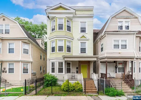19 Grace Street, Irvington, NJ 07111
