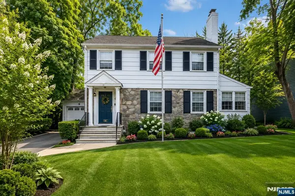 10 Reid Avenue, Bloomfield, NJ 07003