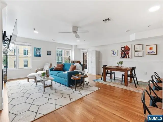 350 7th 3f, Hoboken, NJ 07030 - #2