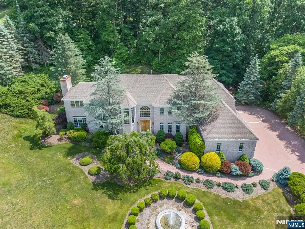 5 Raine Tree Court, Kinnelon, NJ 07405 - #1