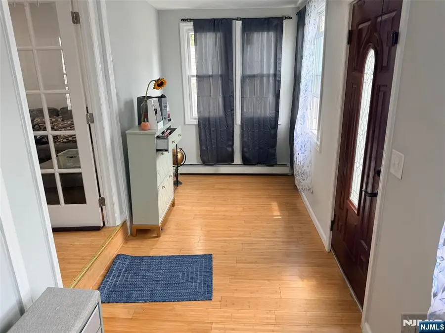 16 Wills Place, Irvington, NJ 07111 - #3